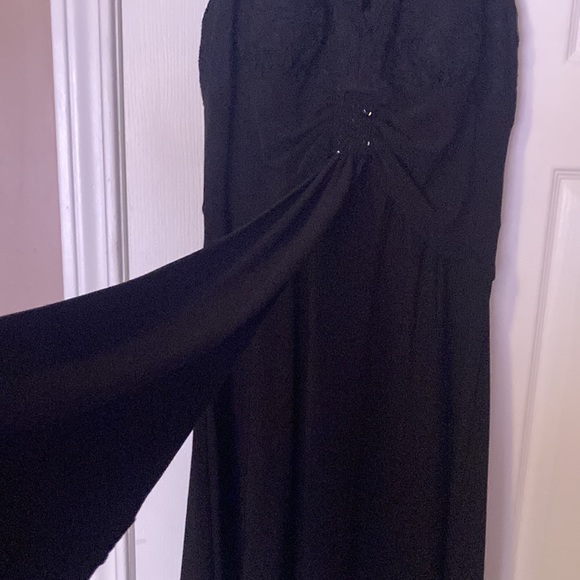 Sweet Black Dress - Picture 5 of 5